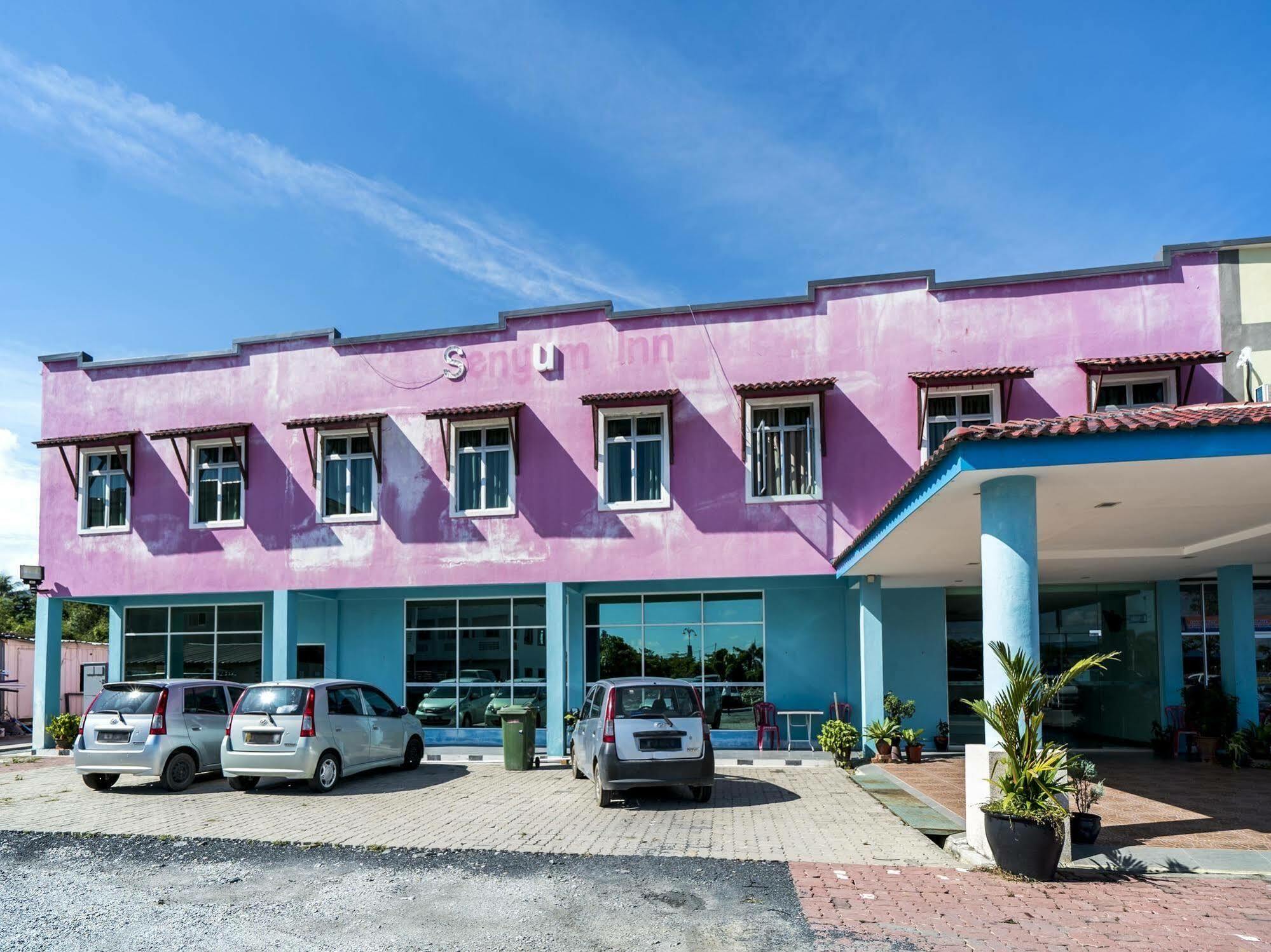 珍南海滩 Oyo 275微笑旅馆酒店 外观 照片